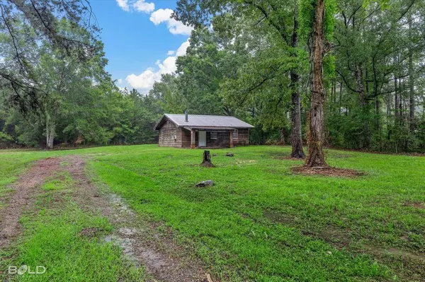 593 Bessie Road, Coushatta, LA 71019