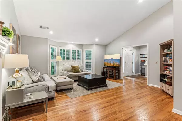 550 Ridgeview DR, Gainesville, GA 30501