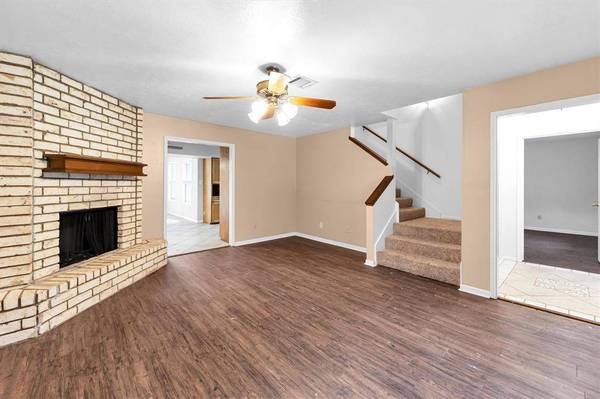 109 Magnolia WAY, Huntsville, TX 77320