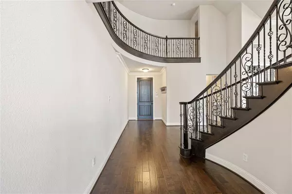 900 Marietta Lane, Aubrey, TX 76227