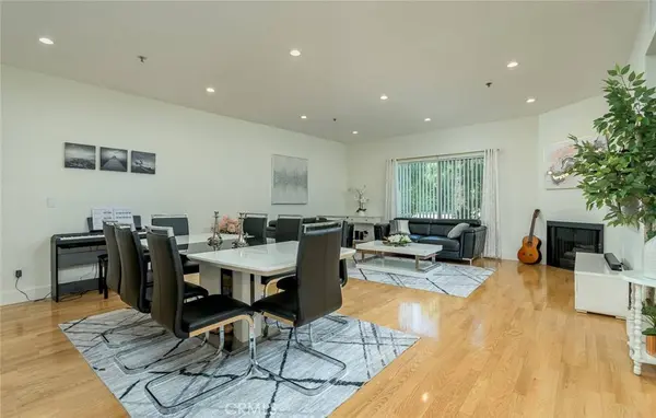 2706 Honolulu AVE #110, Montrose, CA 91020