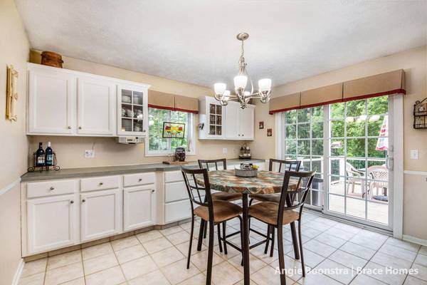 9096 Costner SE Drive, Caledonia, MI 49316