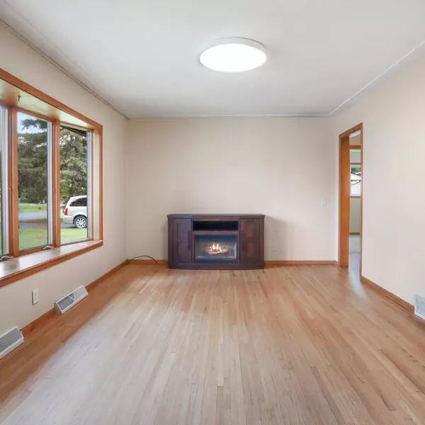 713 Michigan AVE, Centuria, WI 54824