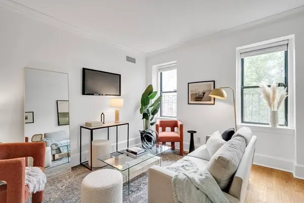 280 Commonwealth Ave #406, Boston, MA 02116