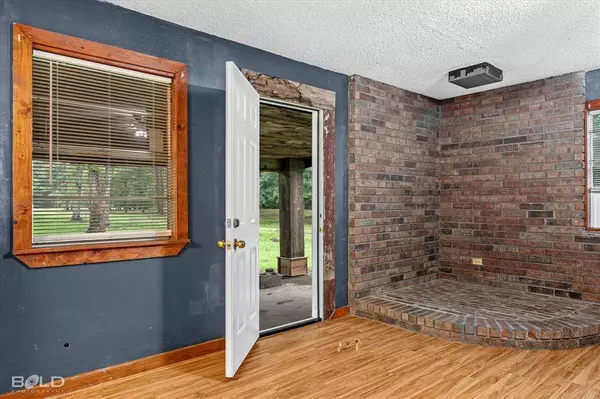 593 Bessie Road, Coushatta, LA 71019