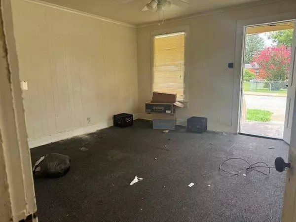 1649 PILLOW RD, Memphis, TN 38106