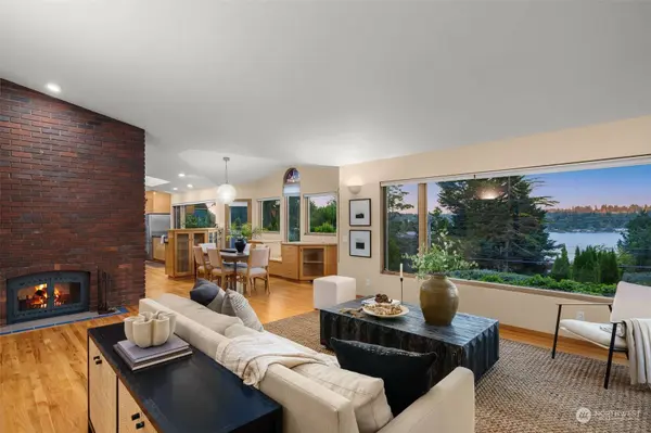 8538 NE Juanita DR, Kirkland, WA 98034