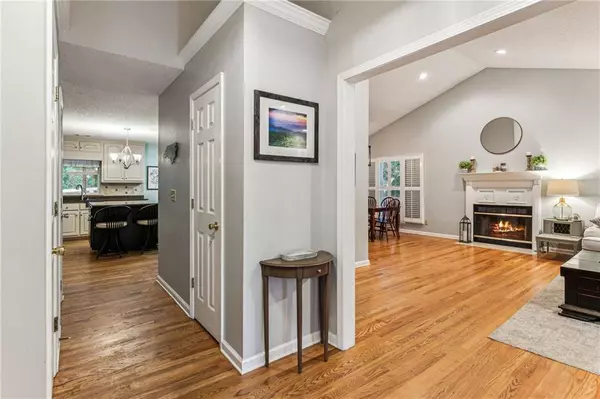 550 Ridgeview DR, Gainesville, GA 30501