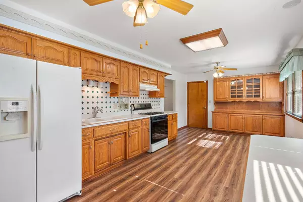 200 Kingston DR, New Lenox, IL 60451