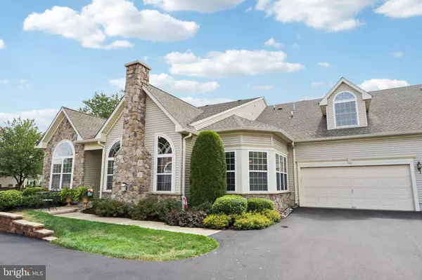 235 SHADY BROOK DR #153, Langhorne, PA 19047