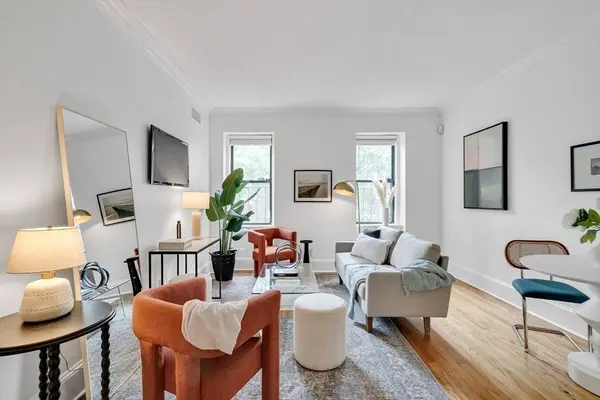 280 Commonwealth Ave #406, Boston, MA 02116