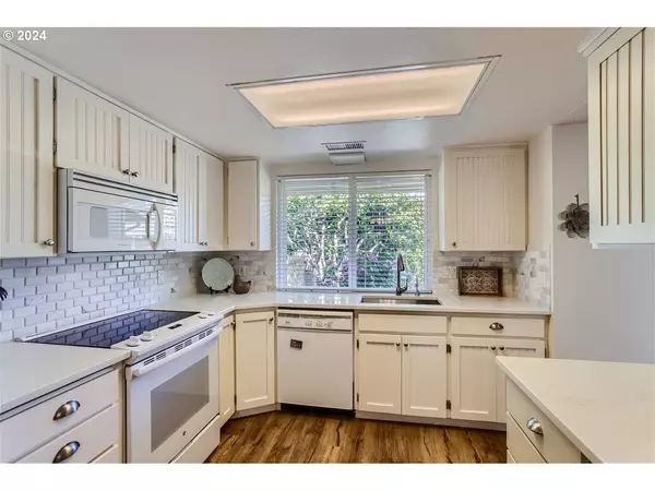 16855 SW 129TH AVE, Portland, OR 97224