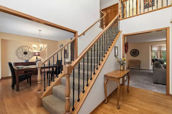 7213 Deerwood TRL, Mchenry, IL 60050