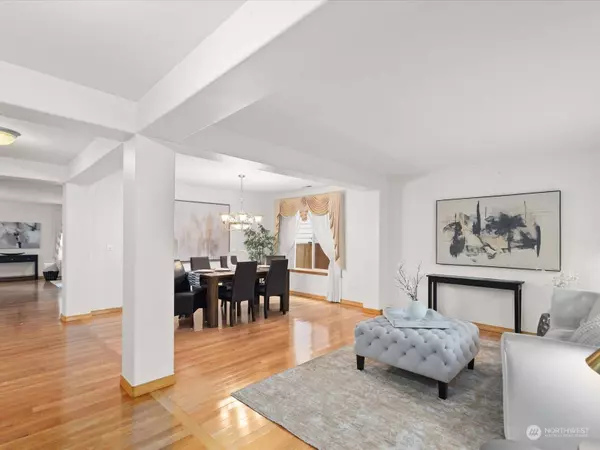 5811 120th PL SE, Snohomish, WA 98296