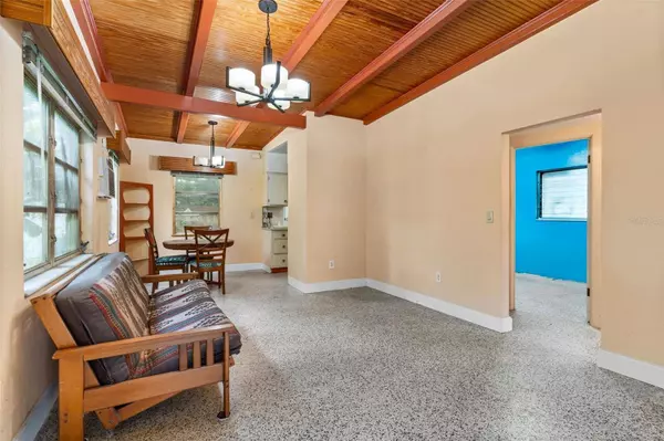 5417 18TH AVE S, Gulfport, FL 33707