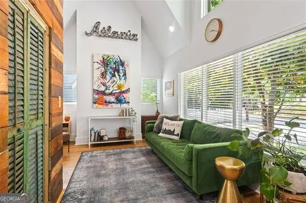 121 HOLIDAY, Atlanta, GA 30307