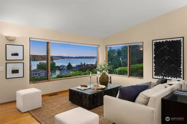 8538 NE Juanita DR, Kirkland, WA 98034