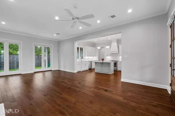 2120 Old Grove Circle, Shreveport, LA 71106