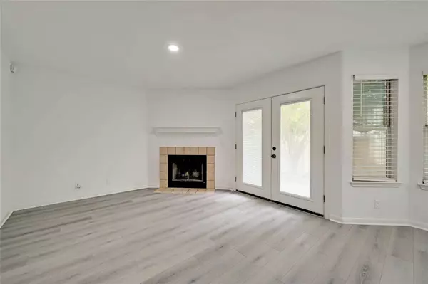 115 Songbird CT, Cedar Creek, TX 78612