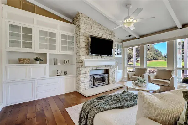 808 Doe Run LN, Newcastle, CA 95658