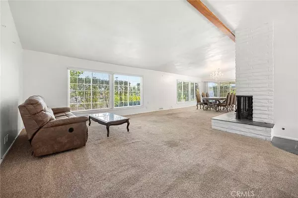 2976 Las Flores AVE, Riverside, CA 92503