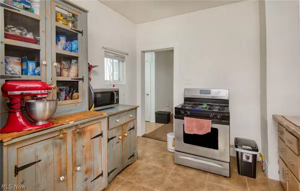 480 N Market ST, East Palestine, OH 44413