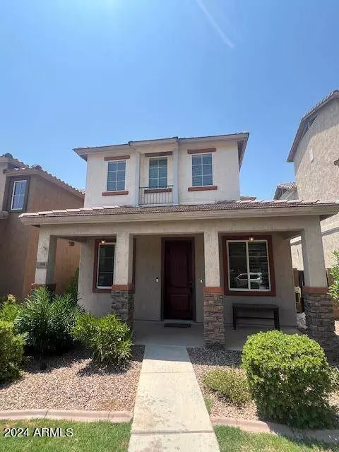 2090 S Heron Lane, Gilbert, AZ 85295