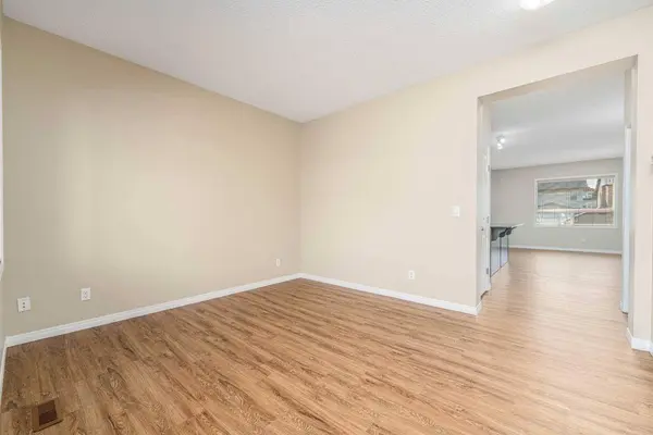 246 Skyview Point RD NE, Calgary, AB T3N 0K7