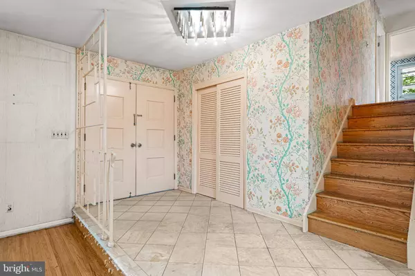 355 CHERRY HILL BLVD, Cherry Hill, NJ 08002