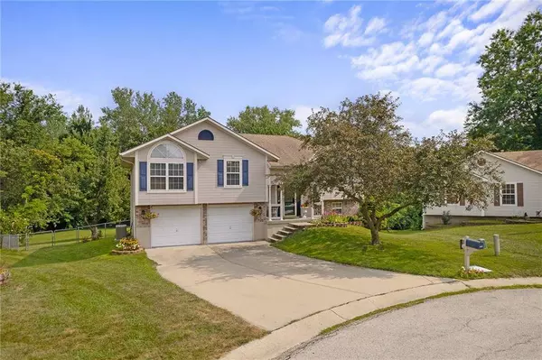 1109 N Viking CT, Independence, MO 64056