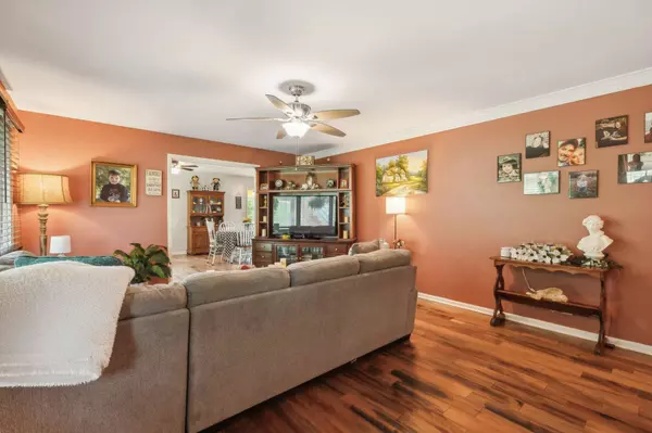 171 Hillcrest Cir, Gordonsville, TN 38563