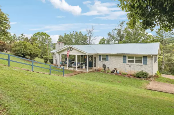 171 Hillcrest Cir, Gordonsville, TN 38563