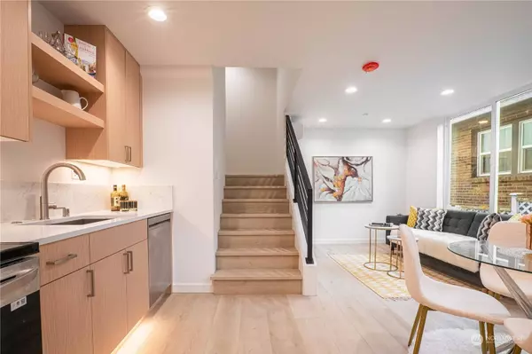 3836 Winslow PL N #A, Seattle, WA 98103