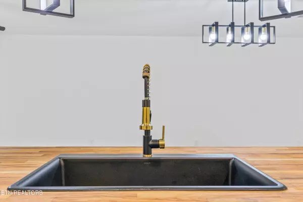 4317 Strawberry Plains PIKE #4317, Knoxville, TN 37914