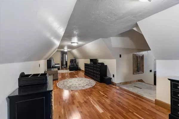 6 Gilbert Way, Millbury, MA 01527