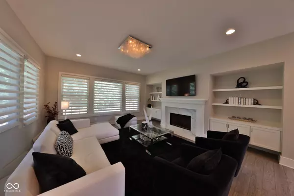 9805 Marina Village DR, Indianapolis, IN 46256