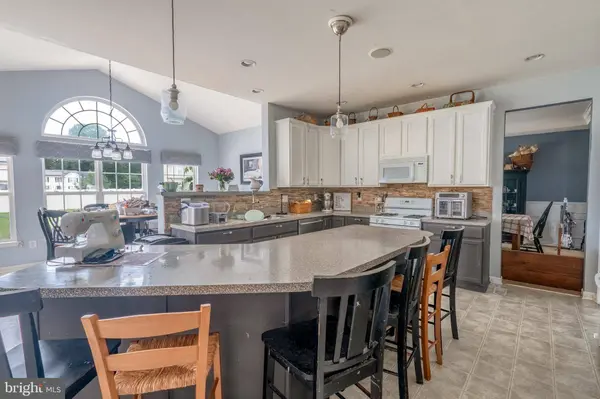 1746 ARROWHEAD TRL, Vineland, NJ 08361