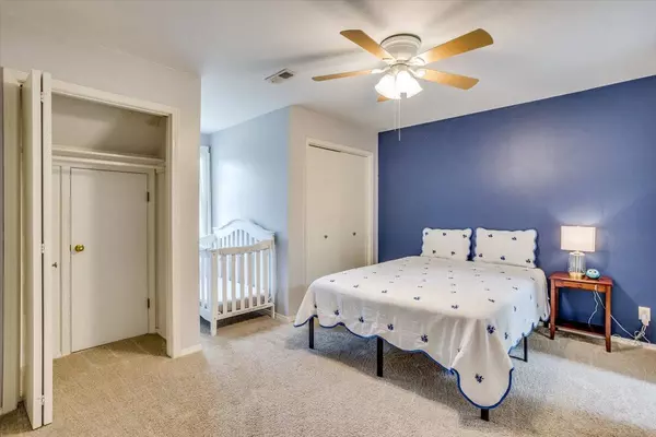 122 S Forestview t, Wichita, KS 67235