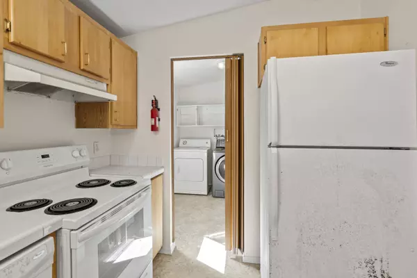 6909 Evans Creek RD, Rogue River, OR 97537