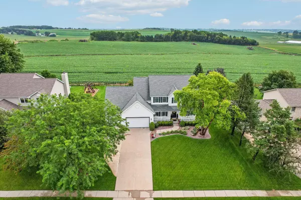 936 Lexington Way, Waunakee, WI 53597