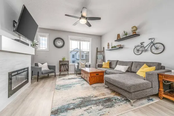 242 Copperleaf WAY SE, Calgary, AB T2Z 5G2