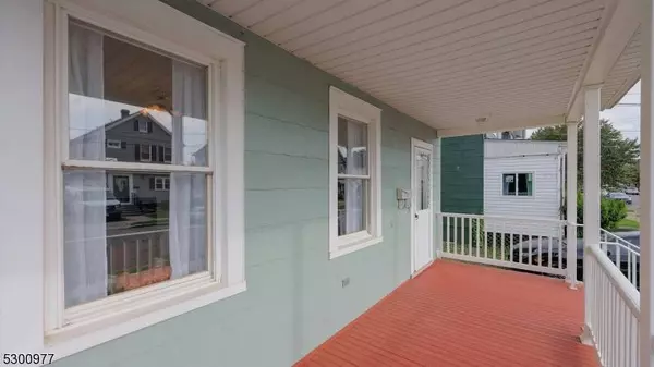 22 Reimer St, Raritan Boro, NJ 08869