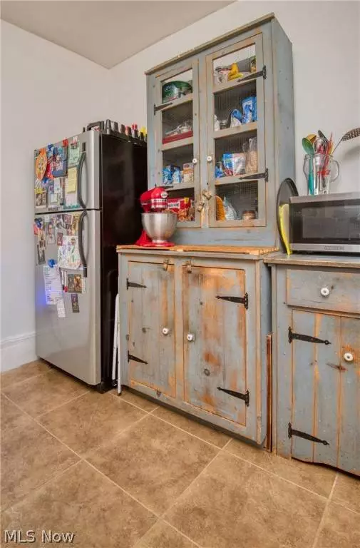 480 N Market ST, East Palestine, OH 44413