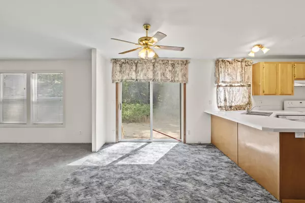 6909 Evans Creek RD, Rogue River, OR 97537