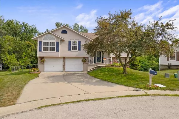 1109 N Viking CT, Independence, MO 64056