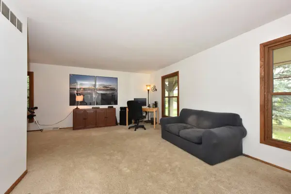 N122W12518 Westwood Ln, Germantown, WI 53022