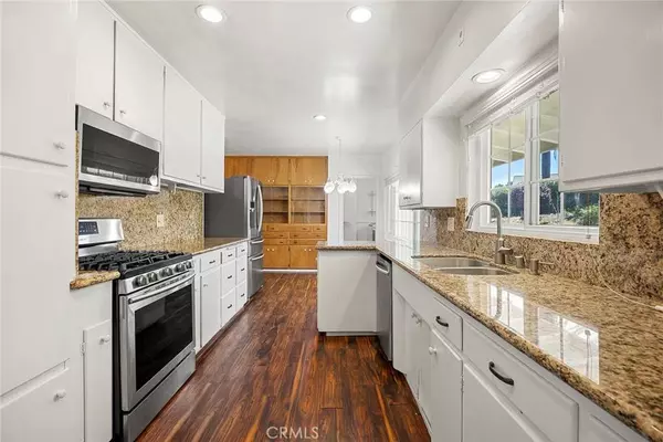 2976 Las Flores AVE, Riverside, CA 92503