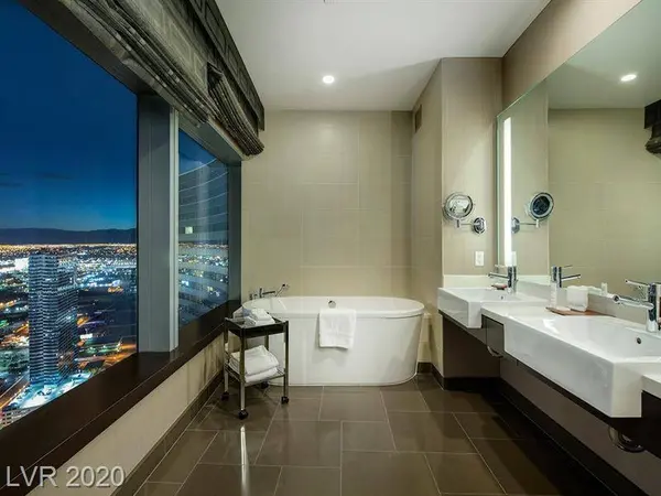 2600 W Harmon Ave #54001, Las Vegas, NV 89158-4538