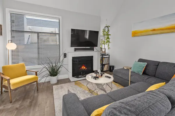 2220 River Run Dr #126, San Diego, CA 92108