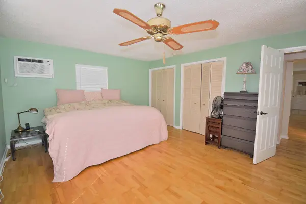 1575 Mercury ST, Merritt Island, FL 32953